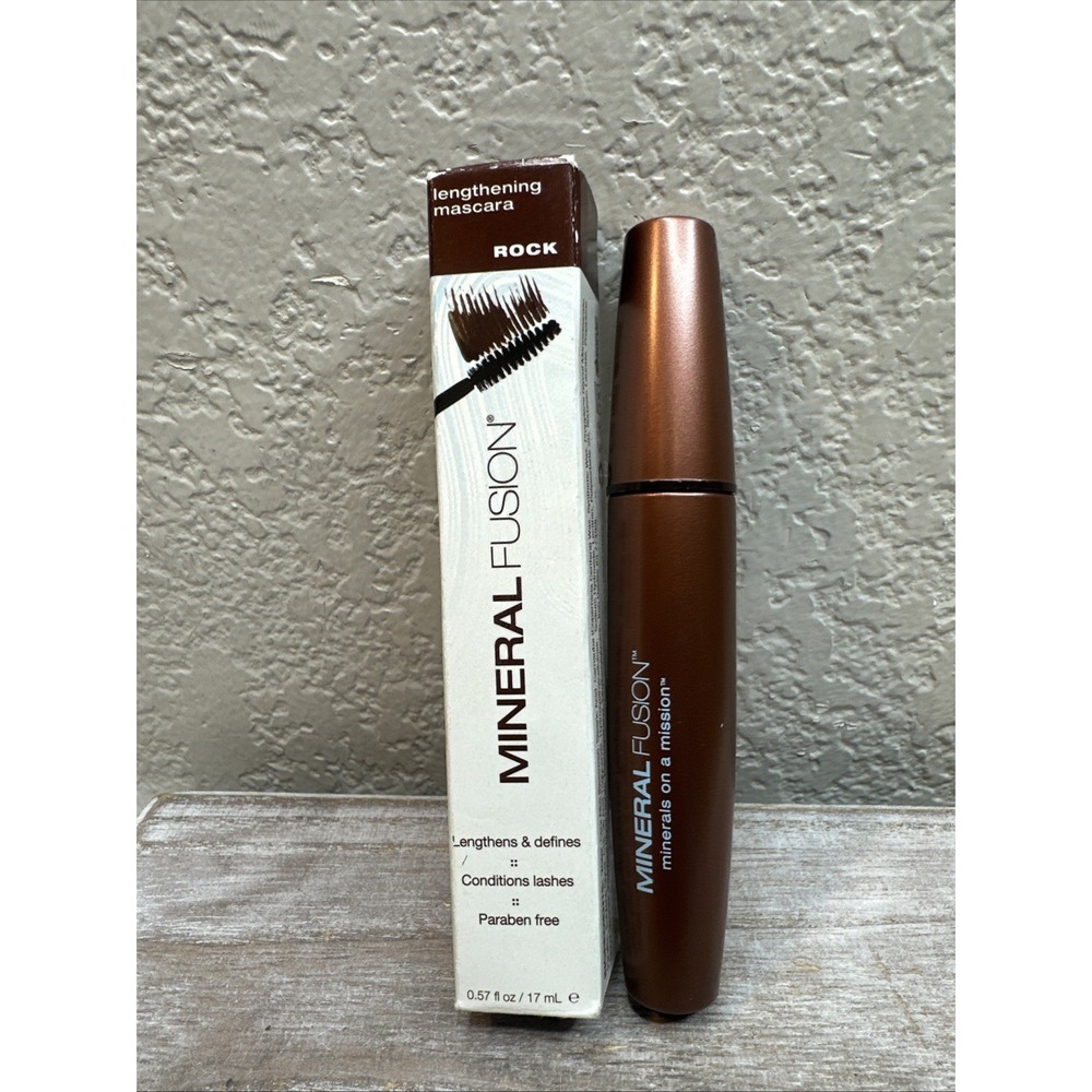 $16 🌙 Mineral Fusion Mascara In Color Rock RARE